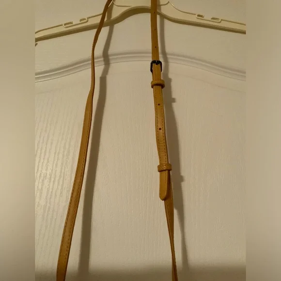 Fry Leather Crossbody phone purse.. color is mustard - Picture 12 of 12